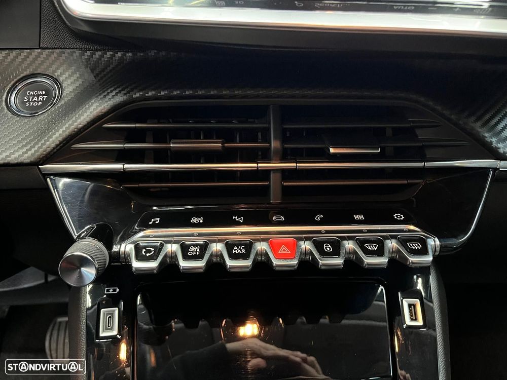 Peugeot 208 1.2 PureTech Allure - 19