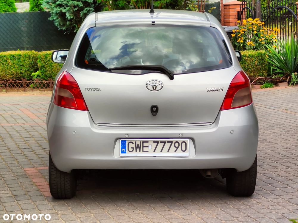Toyota Yaris 1.3 Luna A/C - 6