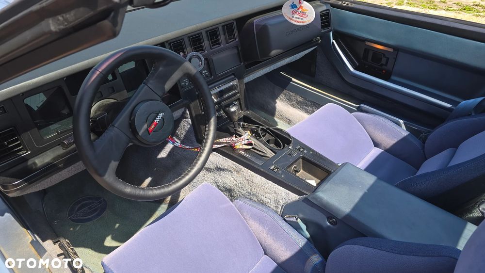 Chevrolet Corvette - 16