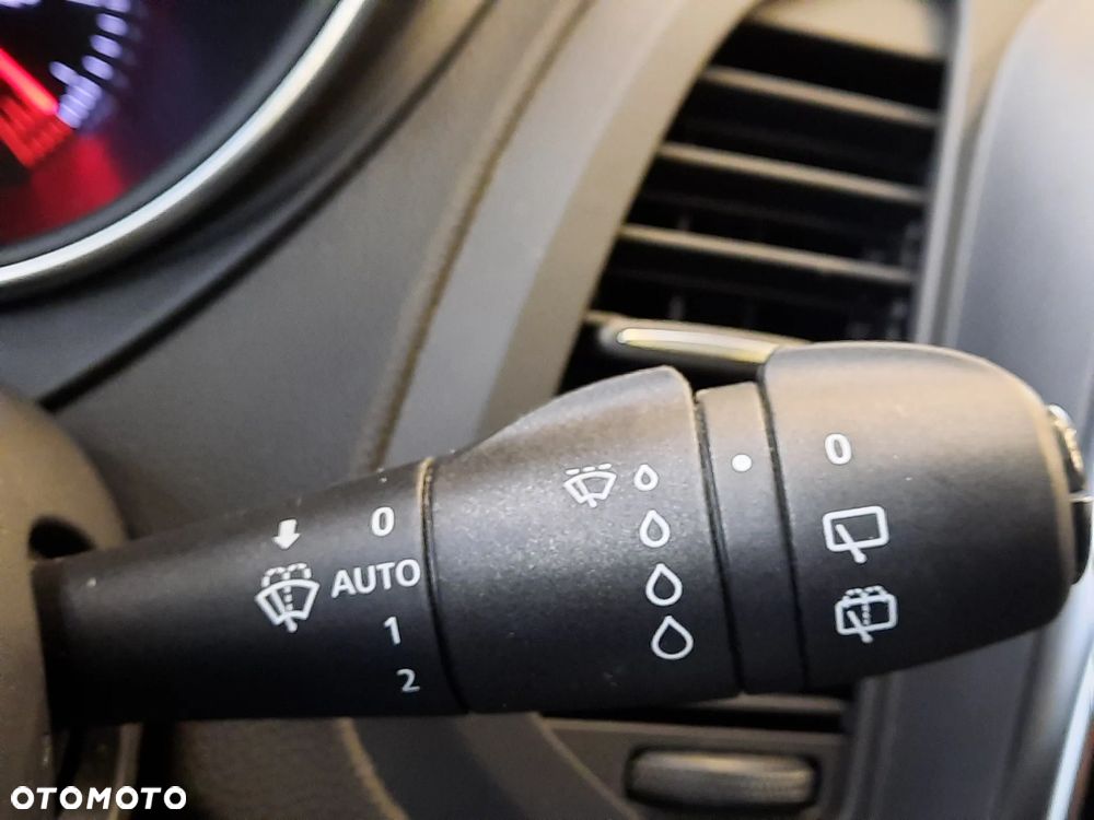 Renault Captur TCe 150 GPF INTENS - 26