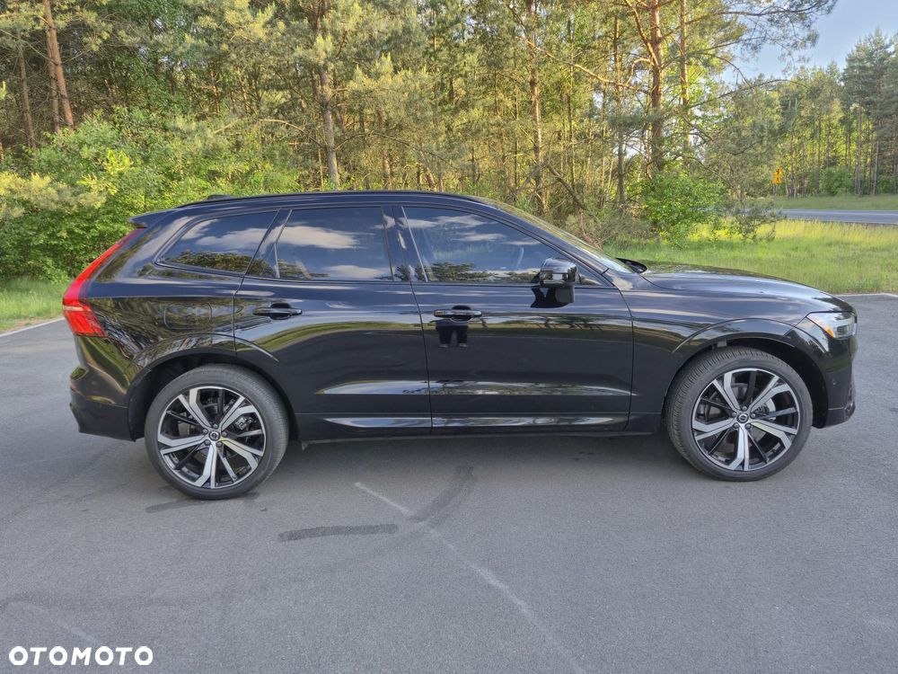 Volvo XC 60 B5 B AWD Ultimate Dark - 12