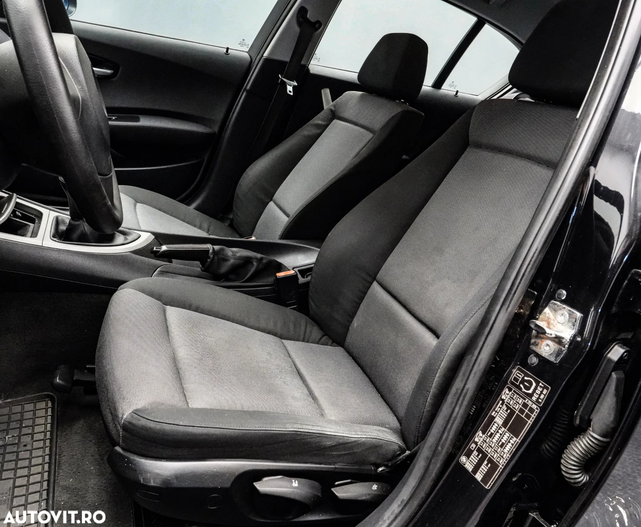 BMW Seria 1 116i - 11
