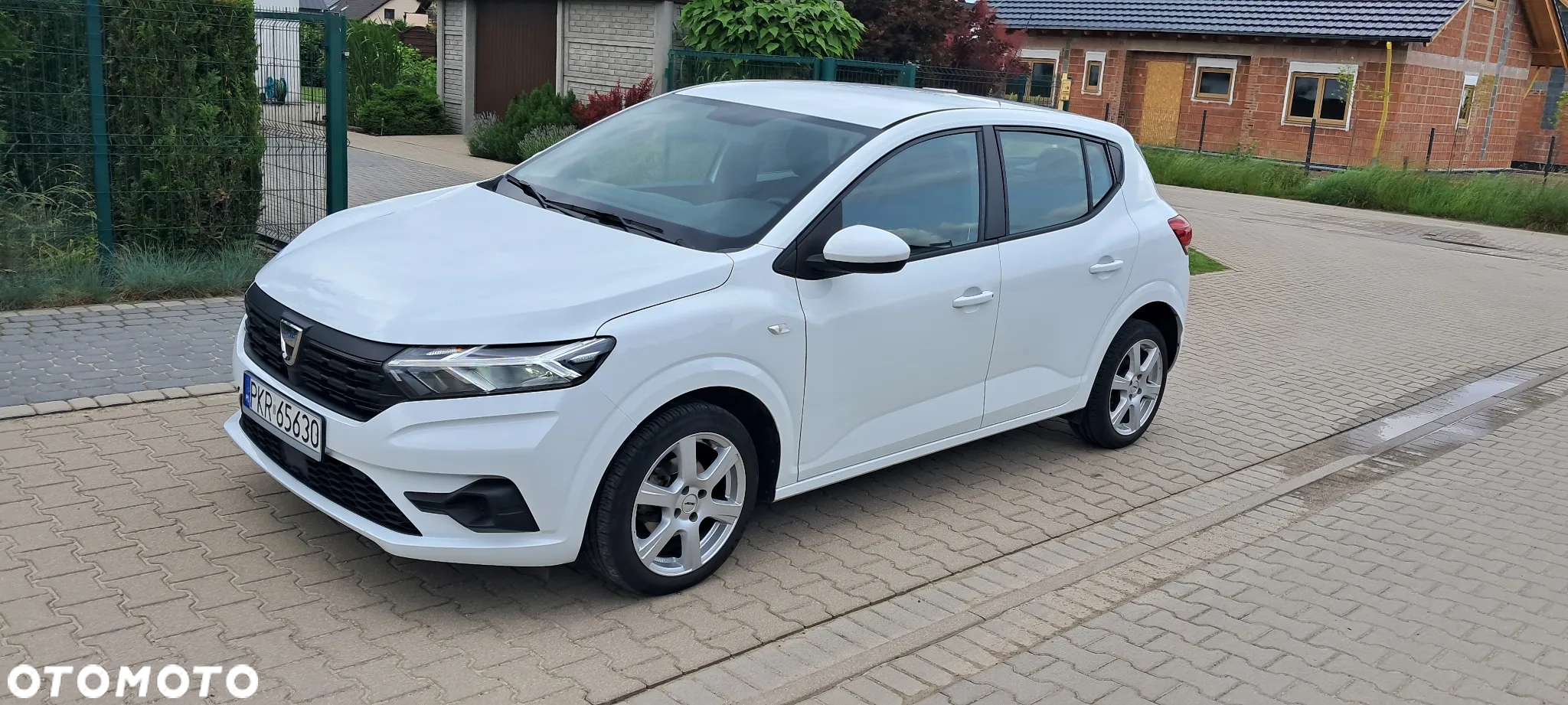 Dacia Sandero SCe 65 Essential - 3
