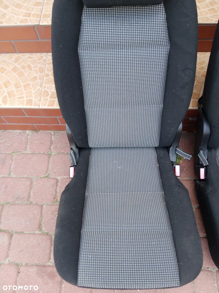 PEUGEOT 307SW KOMBI fotel fotele 2 3 rząd - 2
