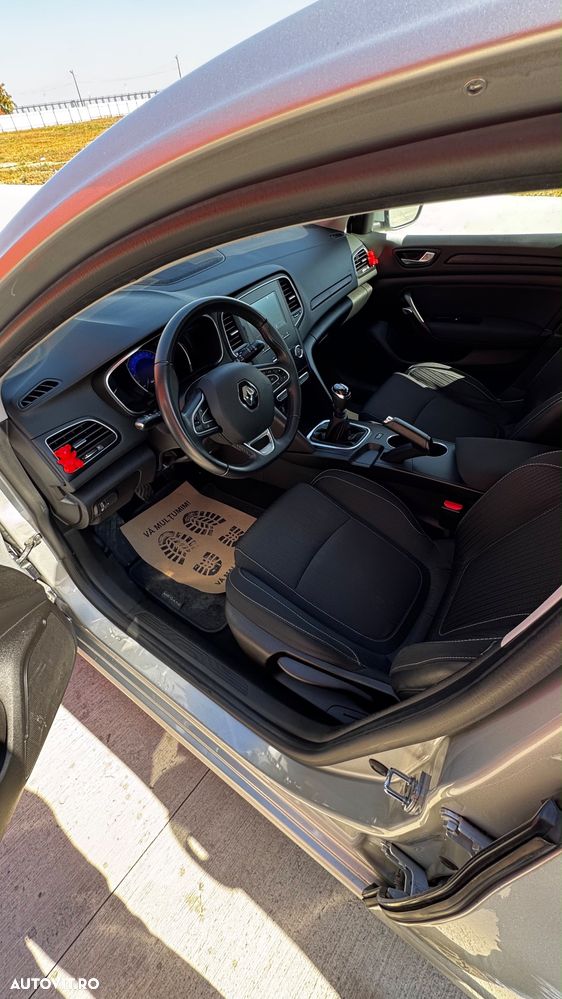 Renault Megane BLUE dCi Zen - 14