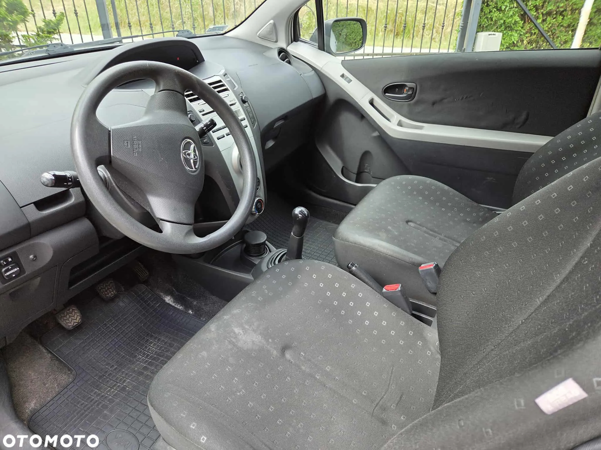 Toyota Yaris 1.3 Luna - 12