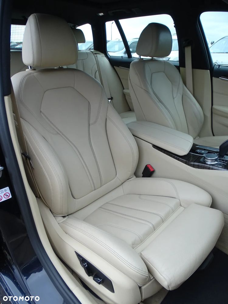 BMW Seria 5 530d xDrive M Sport sport - 23