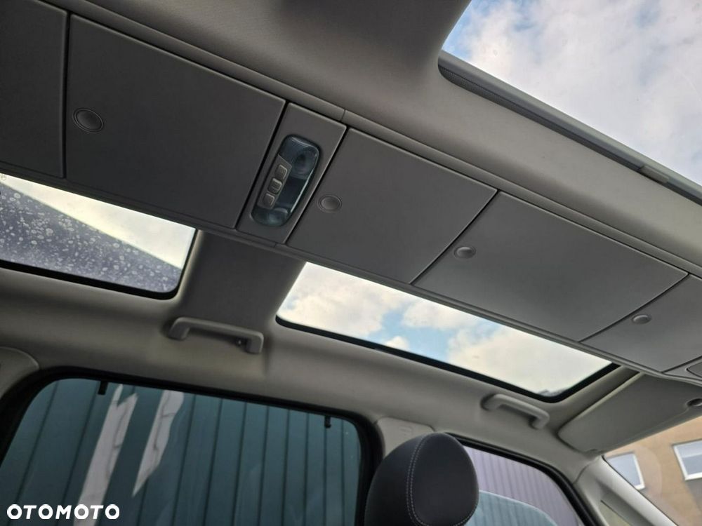 Ford Galaxy 2.0 TDCi Ghia MPS6 - 33