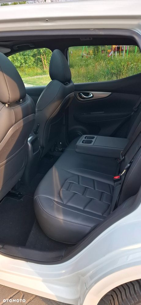 Nissan Qashqai 1.3 DIG-T Tekna+ - 24