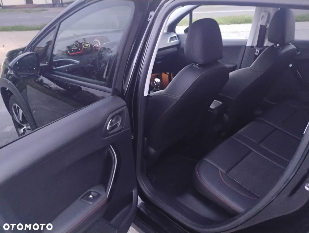 Peugeot 2008 BlueHDi FAP 120 STOP & START GT-Line Edition - 13