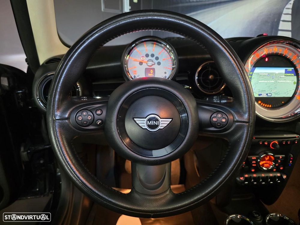 MINI 3 Portas Cooper D - 16