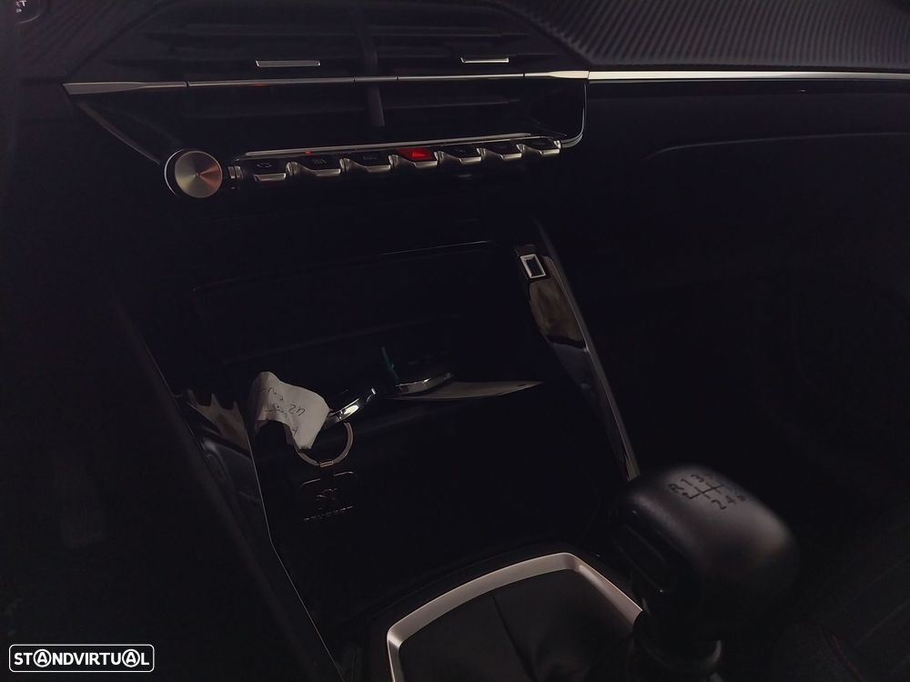 Peugeot 208 1.2 PureTech Active - 8