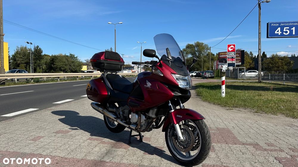 Honda NT - 9