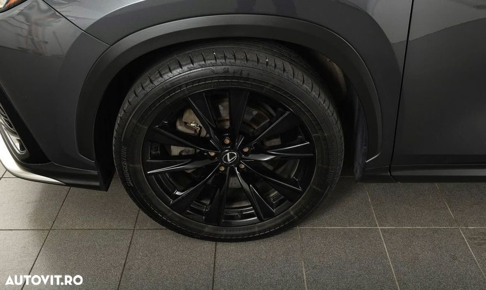 Lexus Seria NX 450h+ E-FOUR F SPORT - 6
