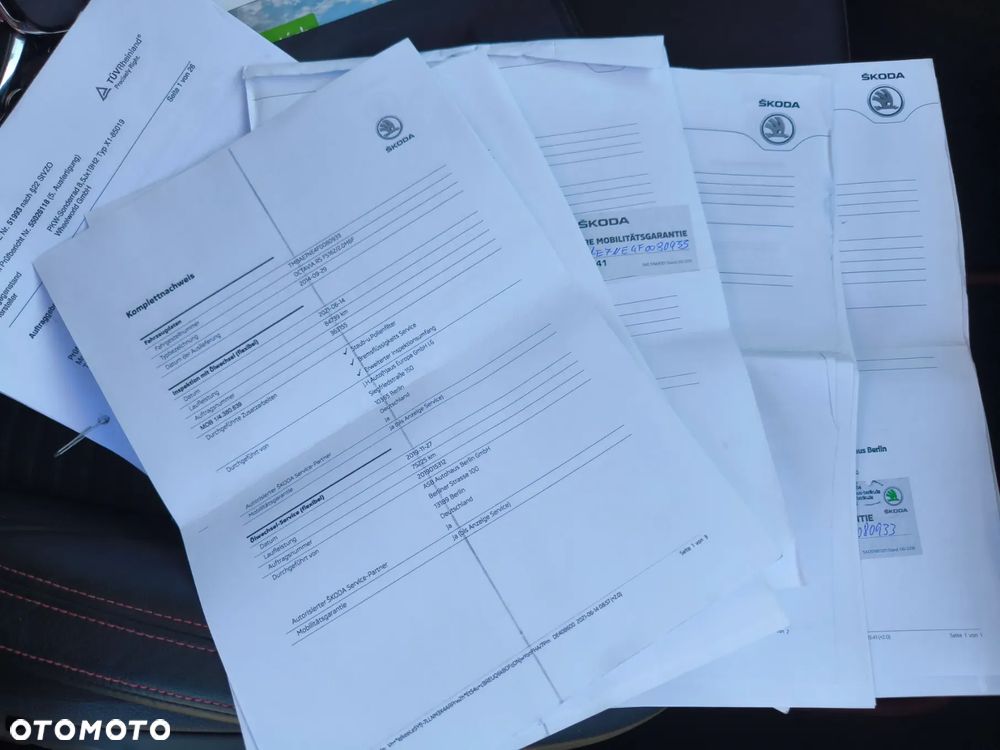 Skoda Octavia 2.0 TSI RS - 18