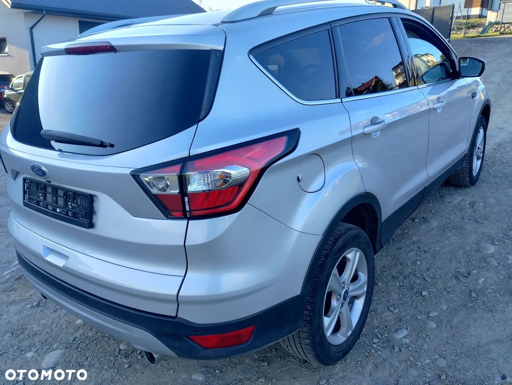 Ford Kuga 2.0 TDCi 4x4 Vignale - 4