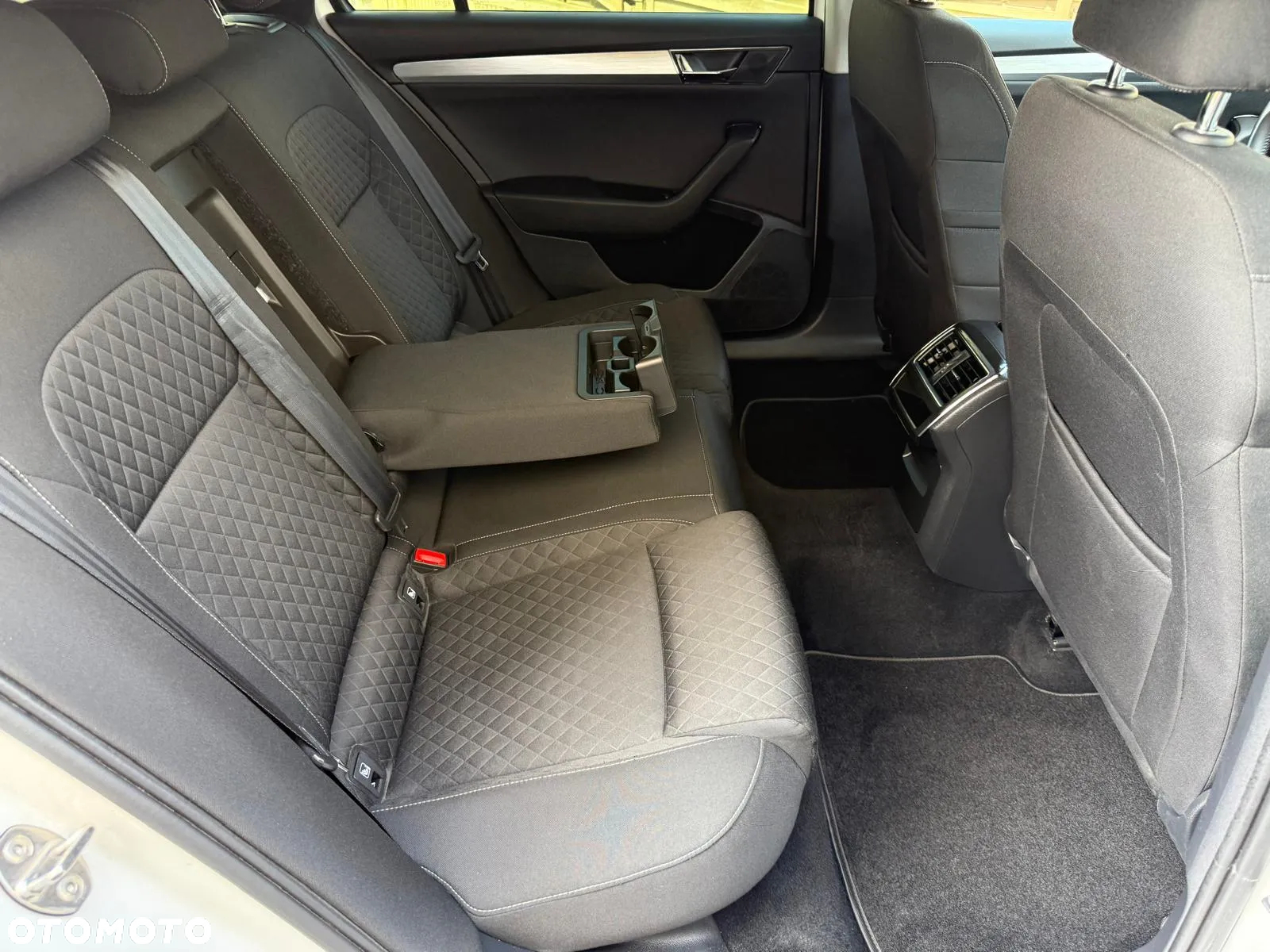 Skoda Superb 1.5 TSI Ambition - 31