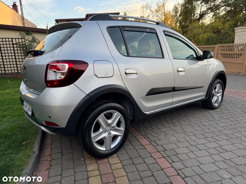 Dacia Sandero - 8