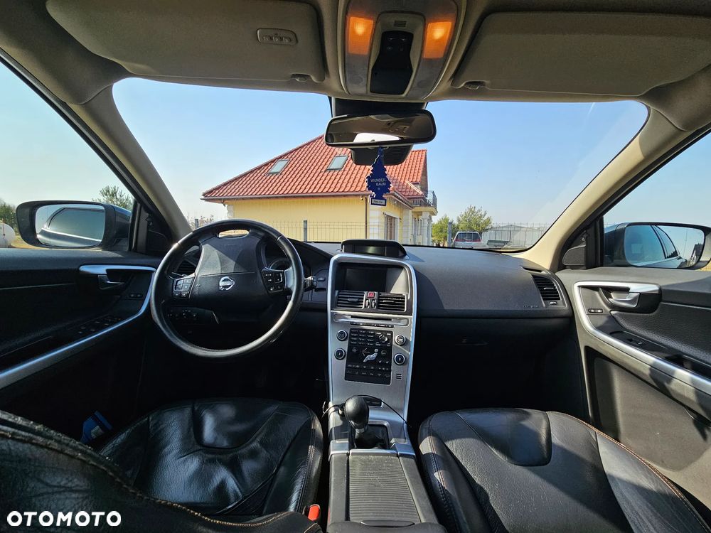 Volvo XC 60 D5 AWD - 7