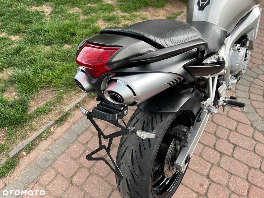 Yamaha FZ6 - 19