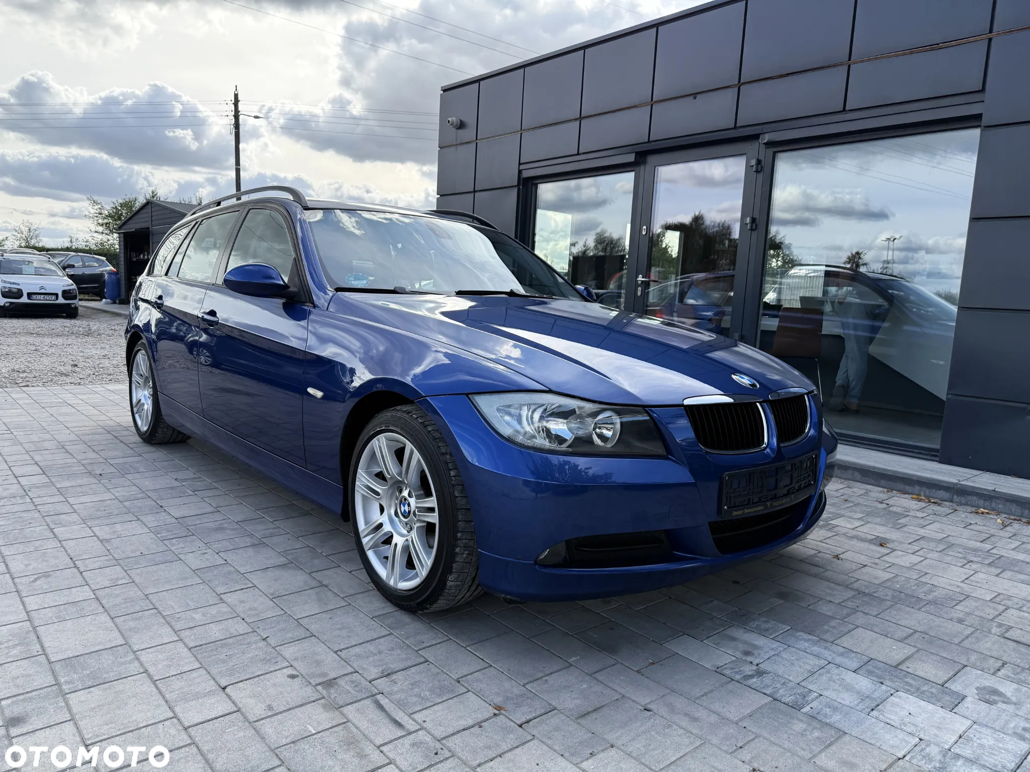 BMW Seria 3 320i Touring Edition Sport - 18