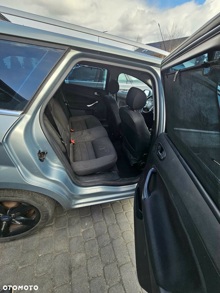 Ford Mondeo - 4
