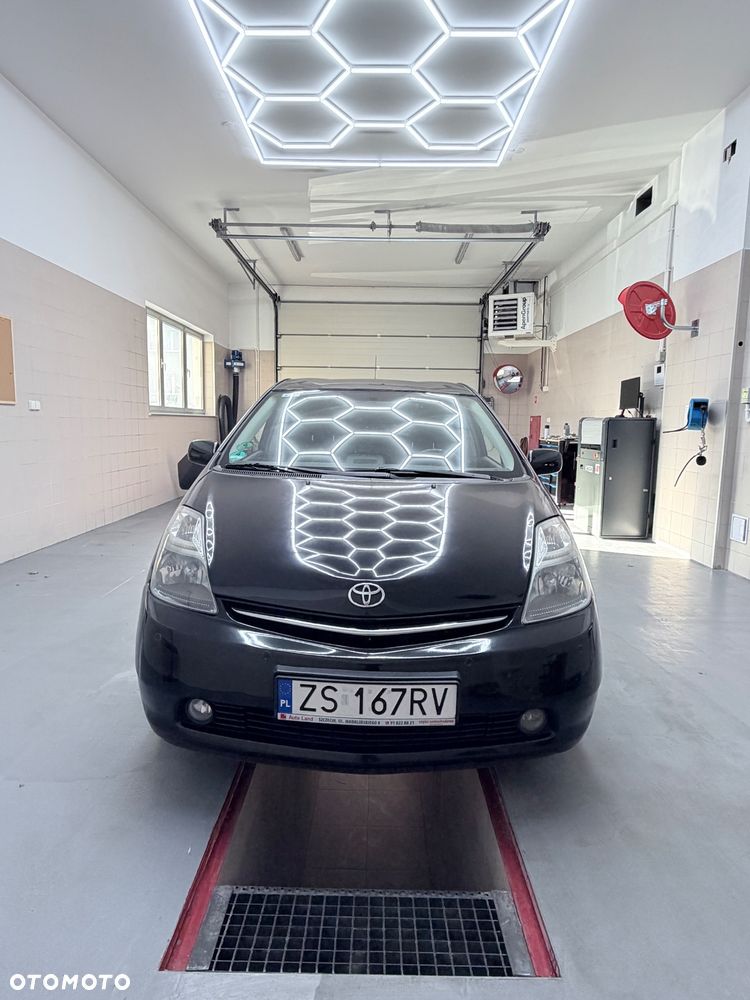 Toyota Prius 1.5 VVT-i Prestige - 8