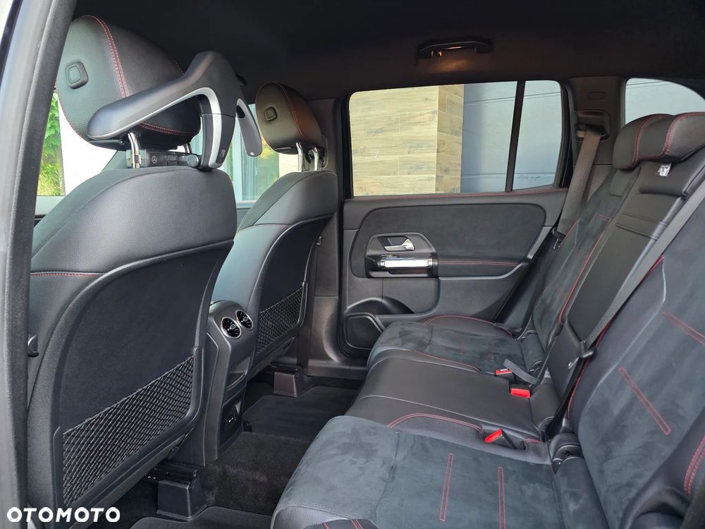 Mercedes-Benz GLB 200 d AMG Line 8G-DCT - 32