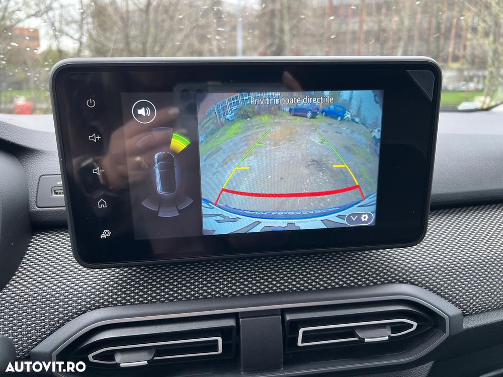 Dacia Logan TCe 90 MT6 Journey - 15