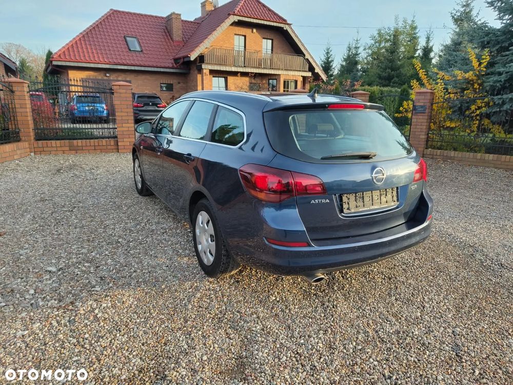 Opel Astra 2.0 CDTI DPF Sports Tourer - 3