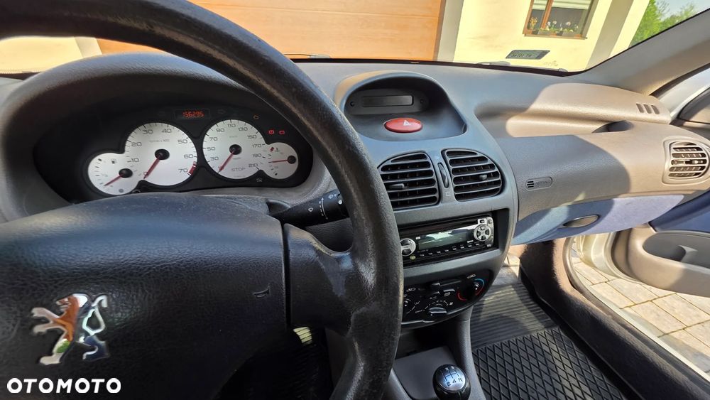 Peugeot 206 1.4 XR Presence - 8