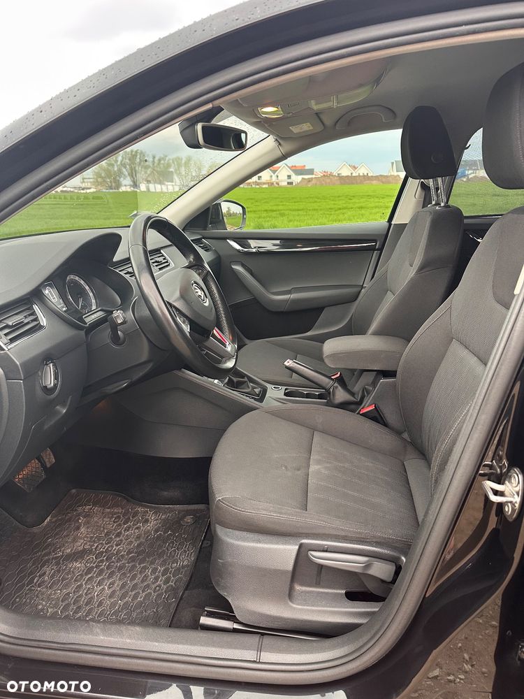 Skoda Octavia 2.0 TDI SCR Style DSG - 10