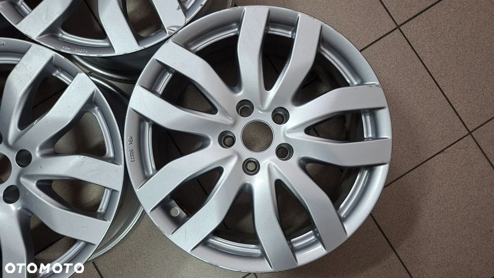 Felgi Aluminiowe 17 Audi A4 B7 5x112 ET 35 CMS C22 - 5