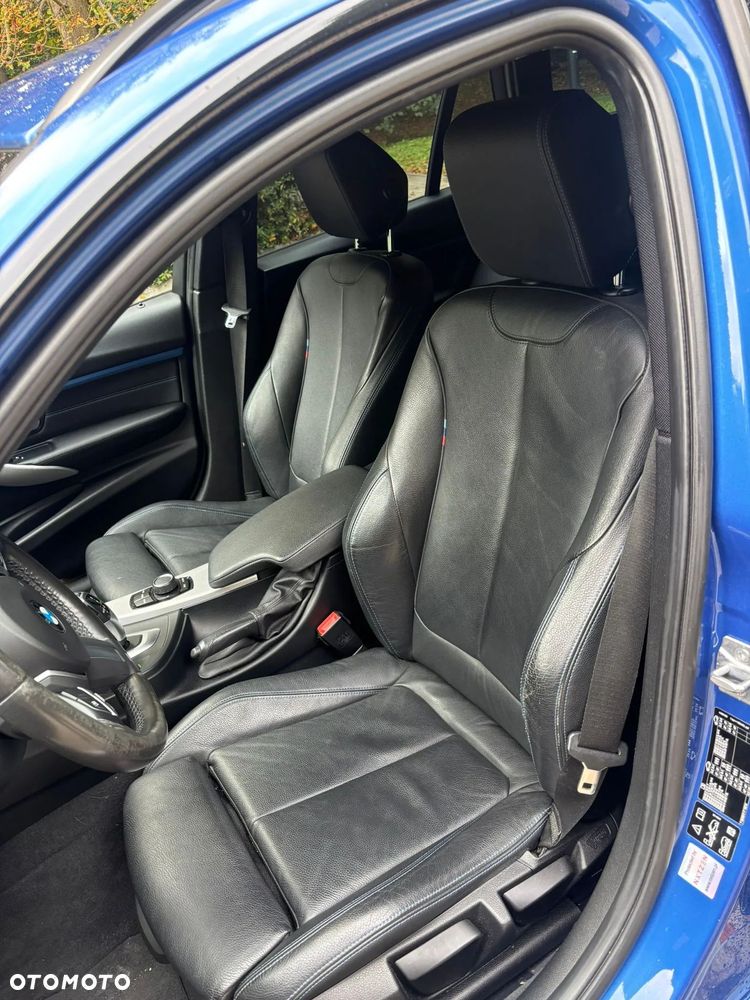 BMW Seria 3 320d xDrive - 21