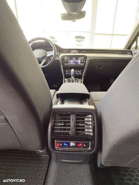 Volkswagen Passat - 15