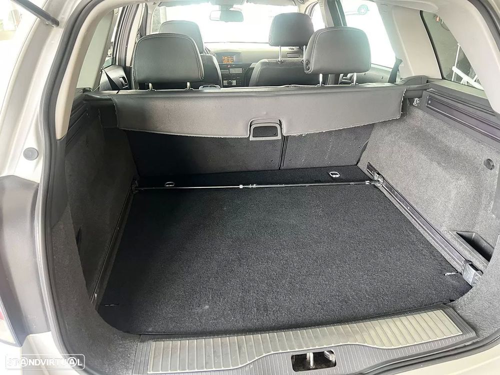 Opel Astra Caravan 1.7 CDTi Cosmo ecoFLEX - 20