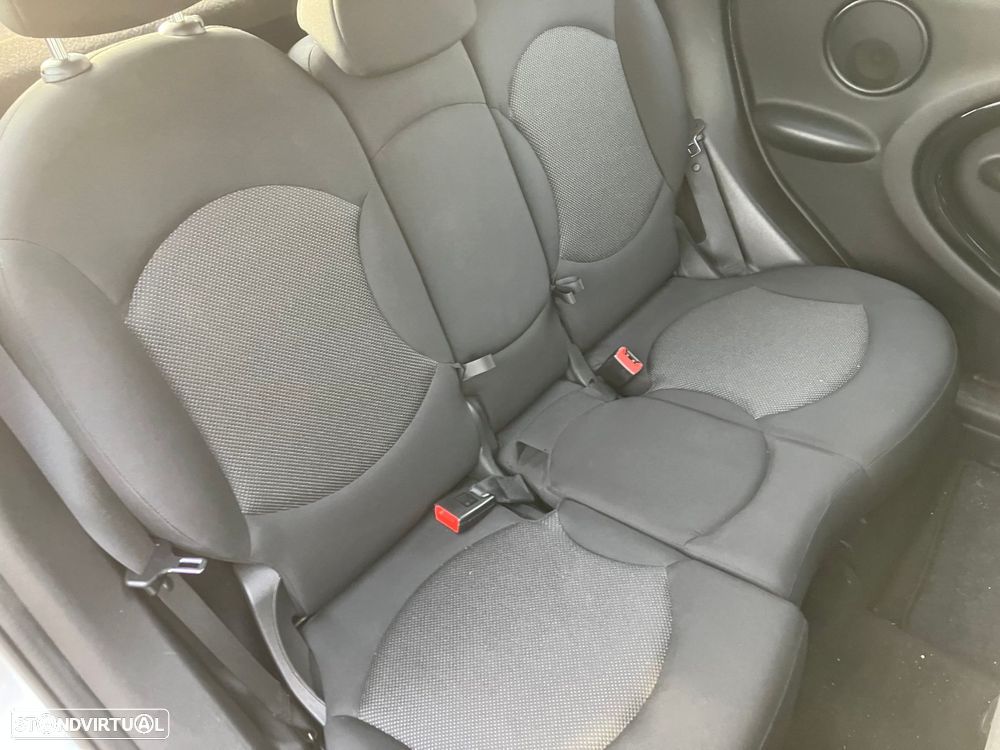 MINI Countryman Cooper D - 18