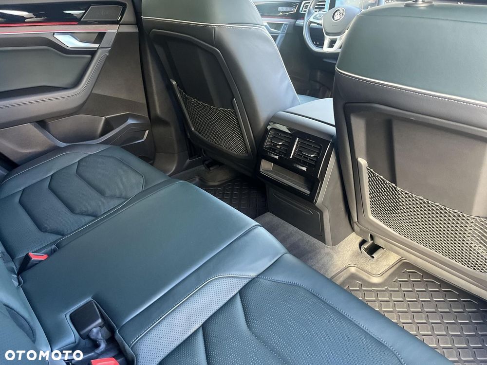 Volkswagen Touareg - 10