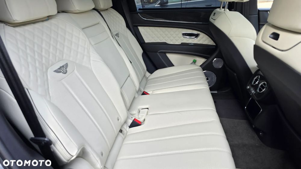 Bentley Bentayga - 17