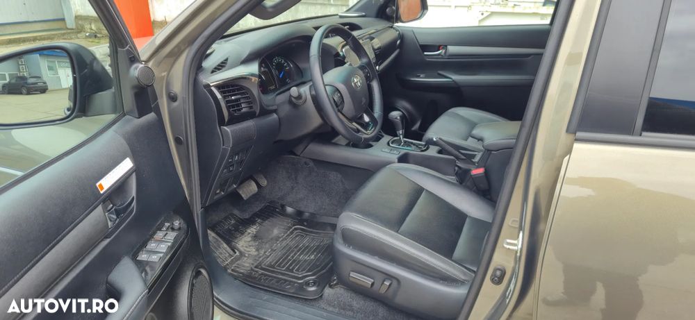 Toyota Hilux 2.8D 204CP 4x4 Double Cab AT Invincible Color Edition - 5