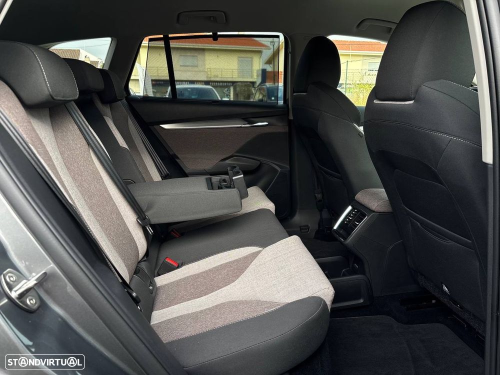 Skoda Enyaq 60 - 6