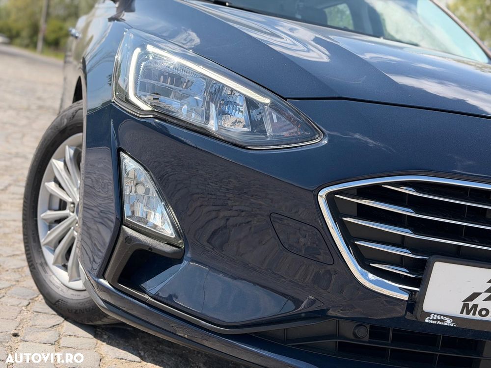 Ford Focus 2.0 EcoBlue Titanium - 11