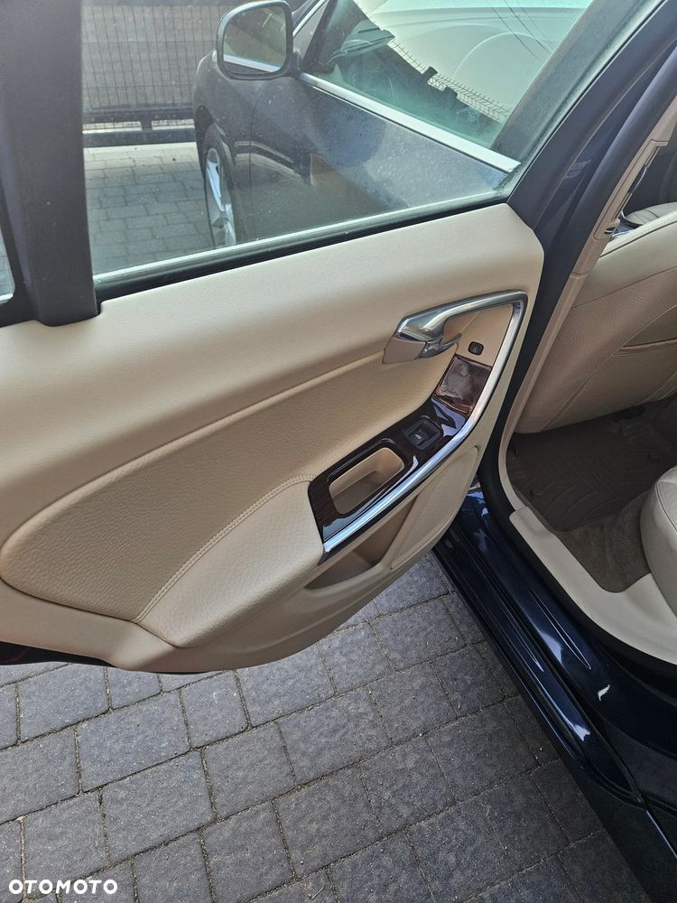 Volvo S60 2.5 T5 - 13