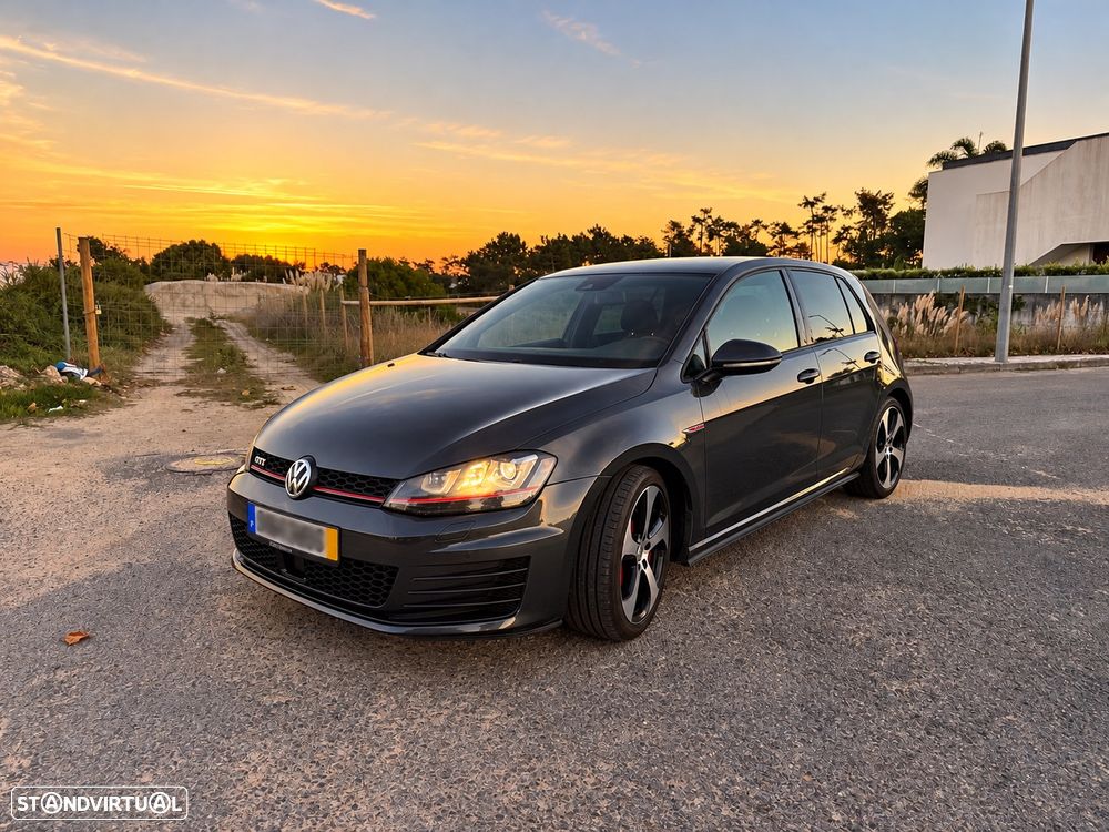 VW Golf 2.0 TSi GTi DSG Performance - 1
