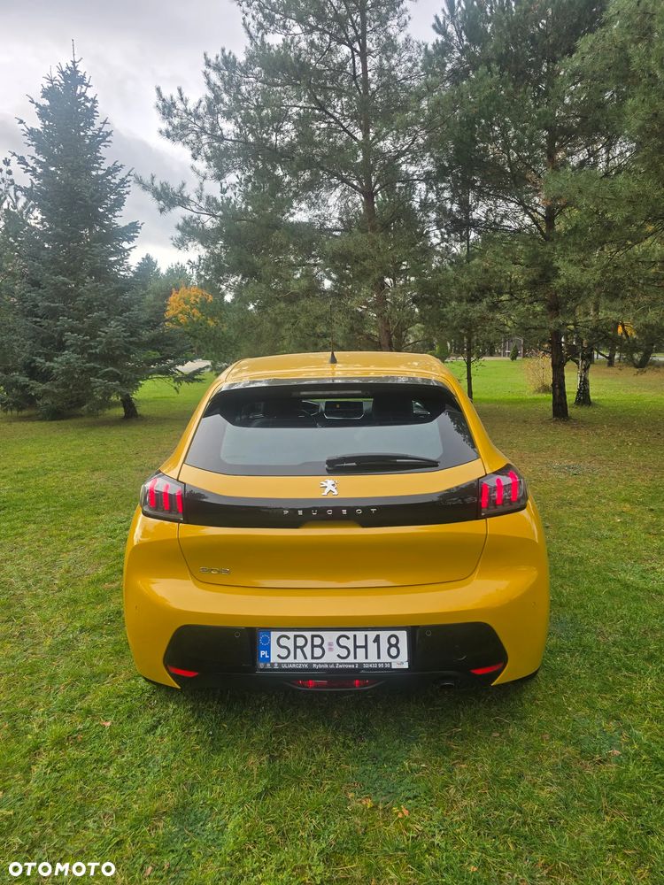 Peugeot 208 - 6