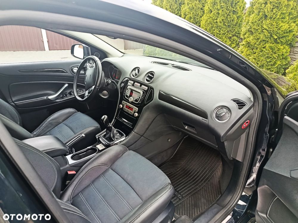 Ford Mondeo 2.0 Viva Titanium - 24