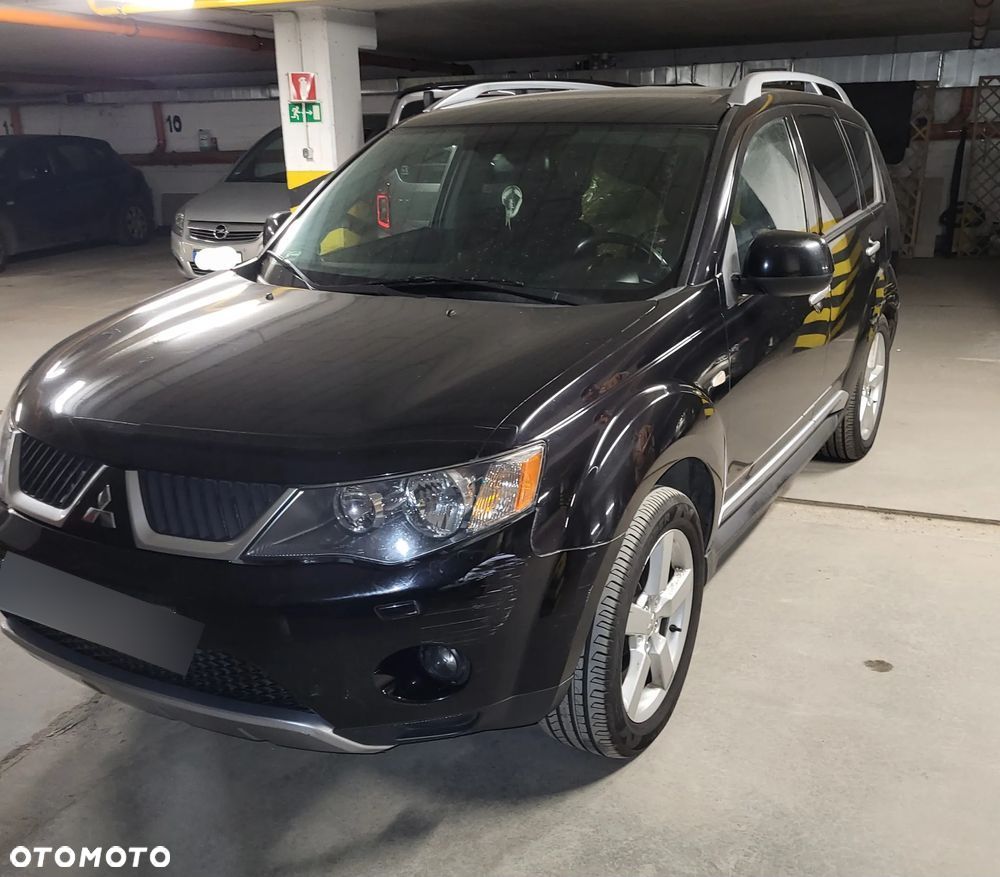 Mitsubishi Outlander 2.0 DID Intense + - 14