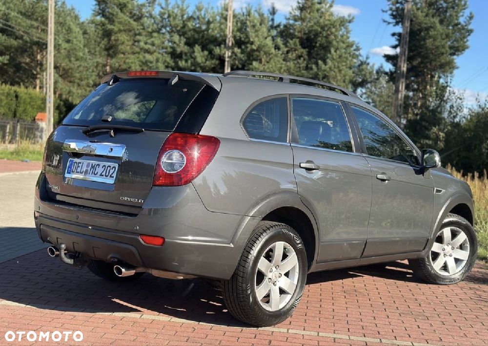 Chevrolet Captiva - 4