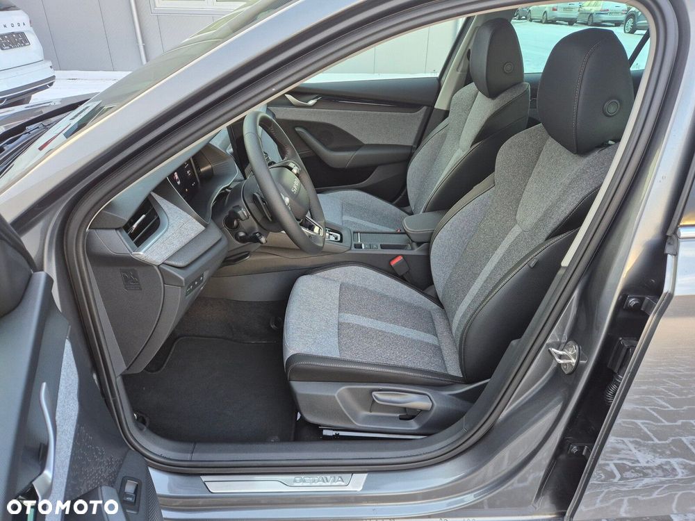 Skoda Octavia 2.0 TDI Selection DSG - 15