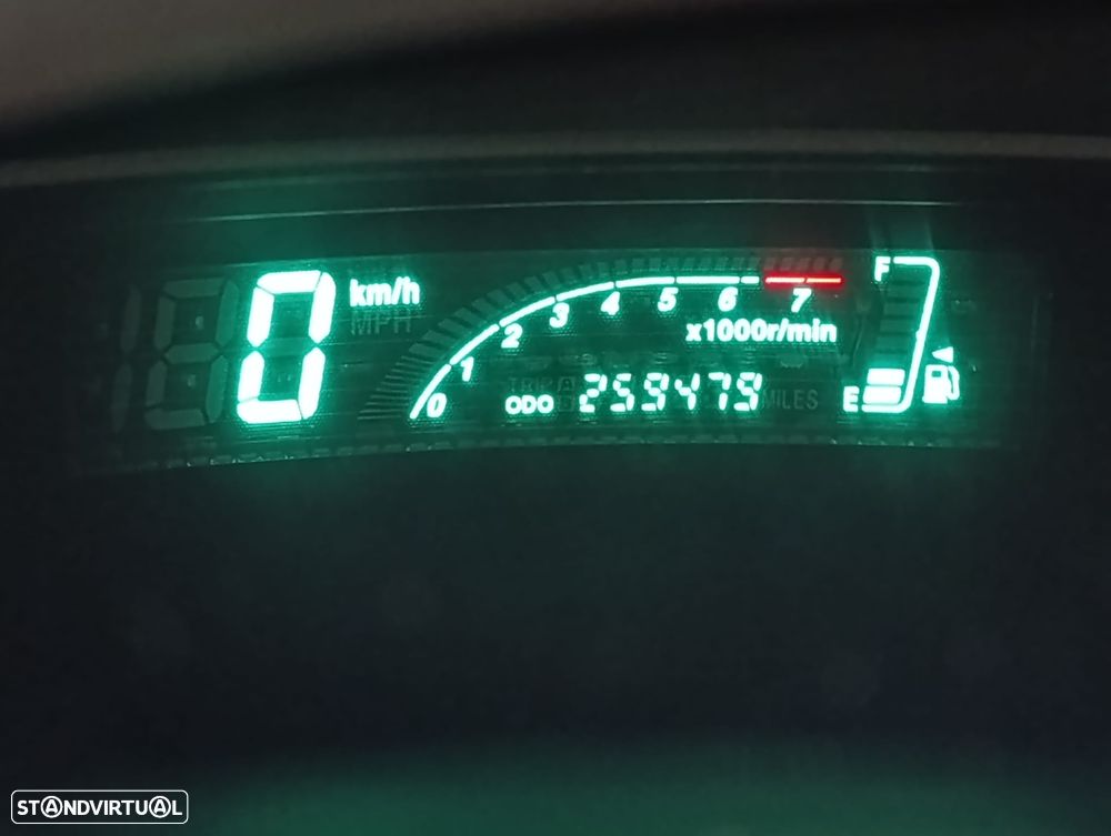 Toyota Yaris 1.0 - 3